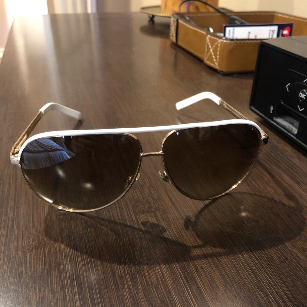 Gucci White Gold Aviator Sunglasses